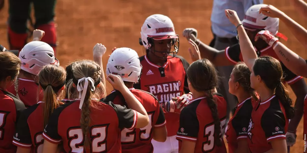 UL Softball Falls One Spot In Latest Poll